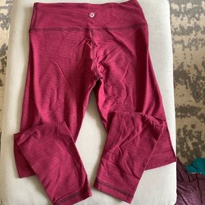 Lululemon leggings, size 4. Red heather wunder under.